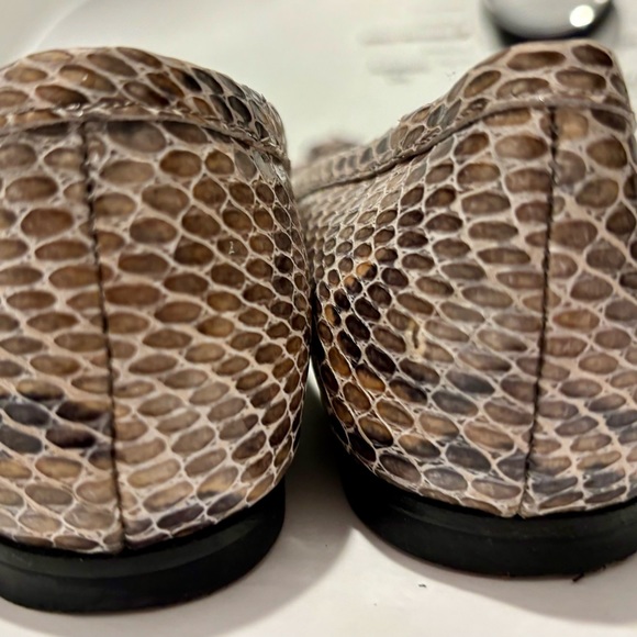 Stuart Weitzman Faux Snake Skin Ballet Flat with bow - Picture 3 of 4